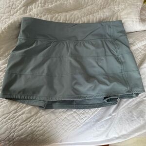 Lululemon pace rival light blue tennis skirt 8